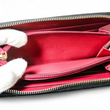 Load image into Gallery viewer, PRE-OWEND CHANEL ZIP WALLET