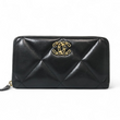 Load image into Gallery viewer, PRE-OWEND CHANEL ZIP WALLET