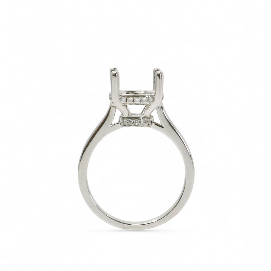 WHITE GOLD SEMI MOUNT RING SETTING FOR A ROUND CENTER STONE