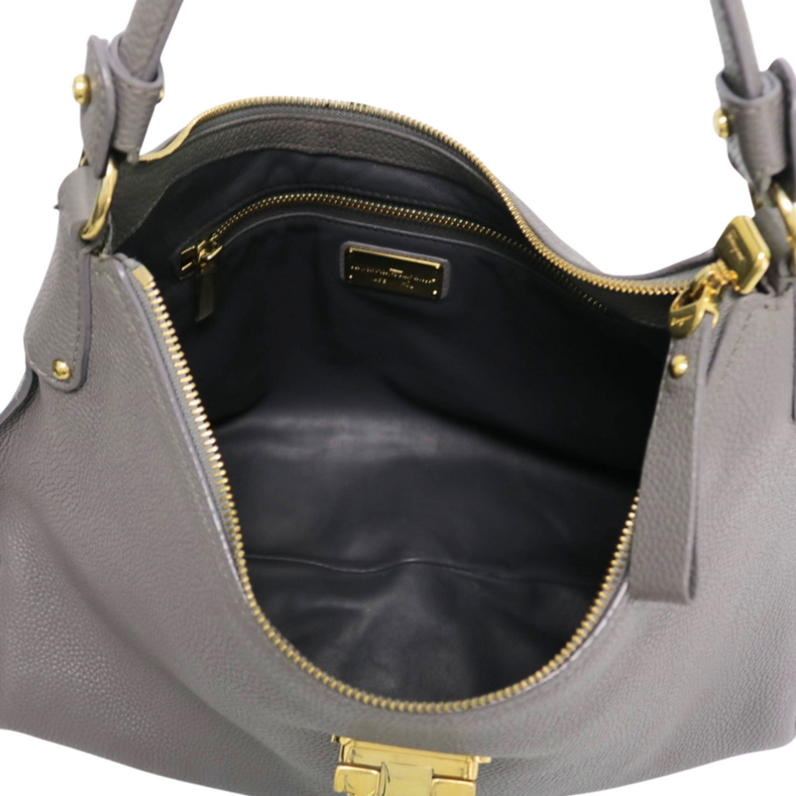 PREOWNED SALVATORE FERRAGAMO FANISA
