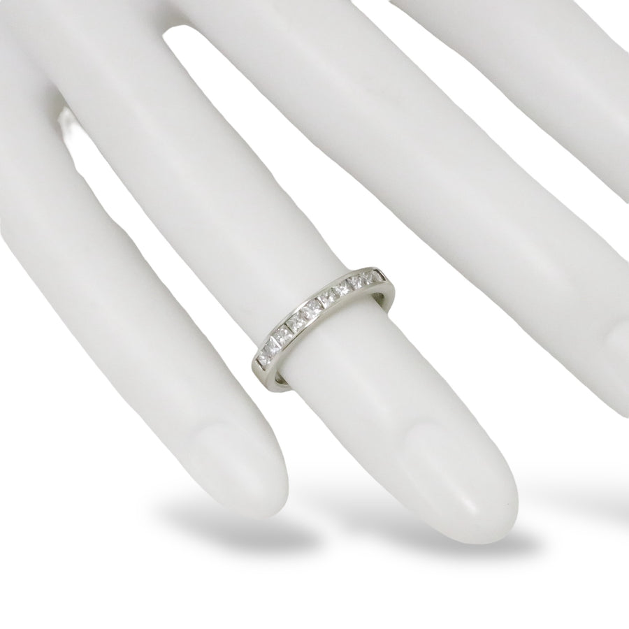 WHITE GOLD NATURAL DIAMONDS ANNIVERSARY RING