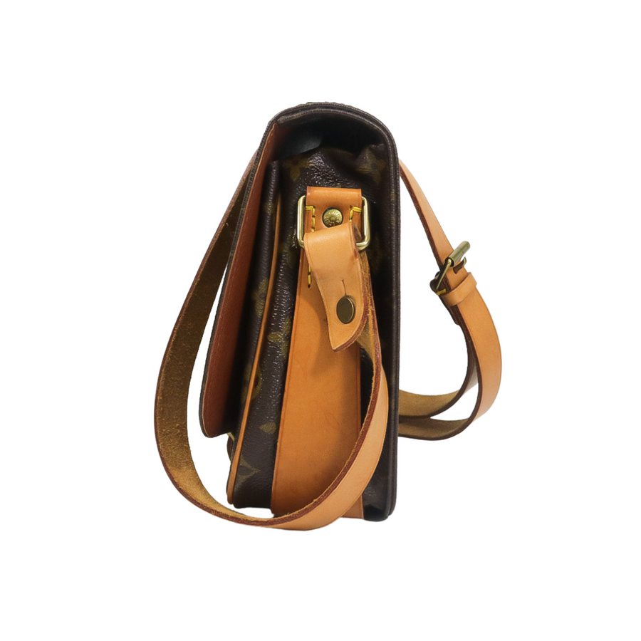 PREOWNED LOUIS VUITTON CARTOUCHIERE MM