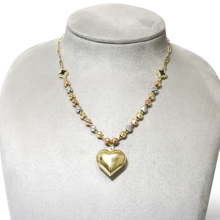 THREE TONE NECKLAVE WITH HEART PENDANT