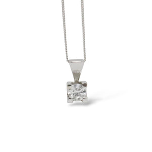 WHITE GOLD NATURAL DIAMOND PENDANT WITH NECKLACE