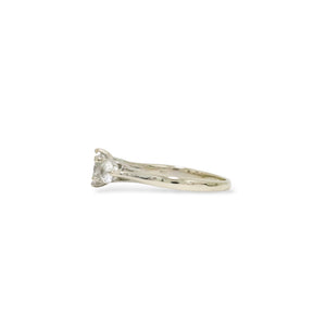 WHITE GOLD PAST PRESENT FUTURE LADY'S RING WITH NATURAL DIAMONDS