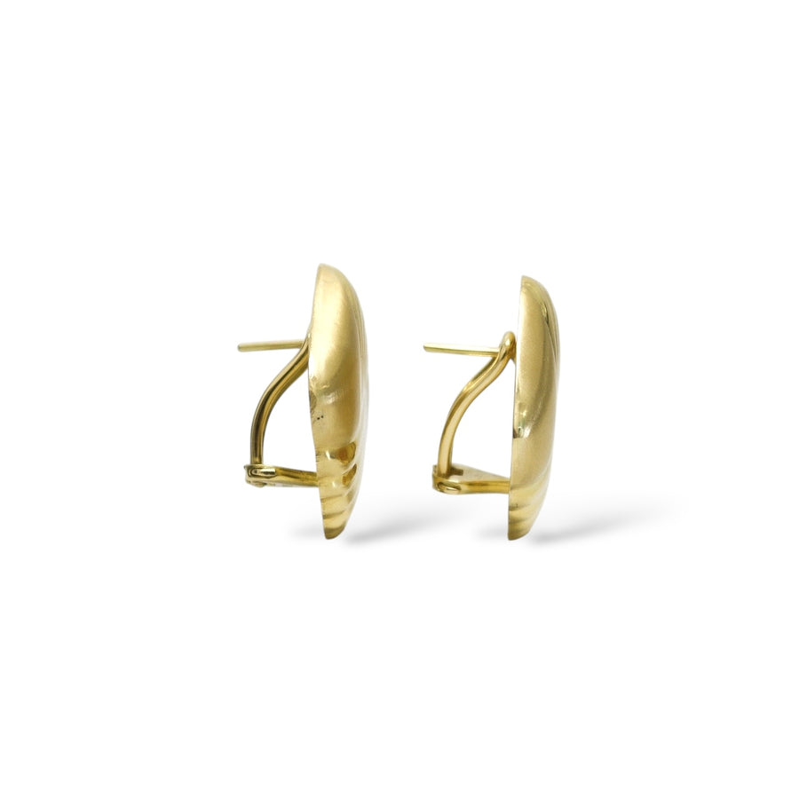 YELLOW GOLD SQUARE EARRINGS POLISHED AND SANDBLASTED