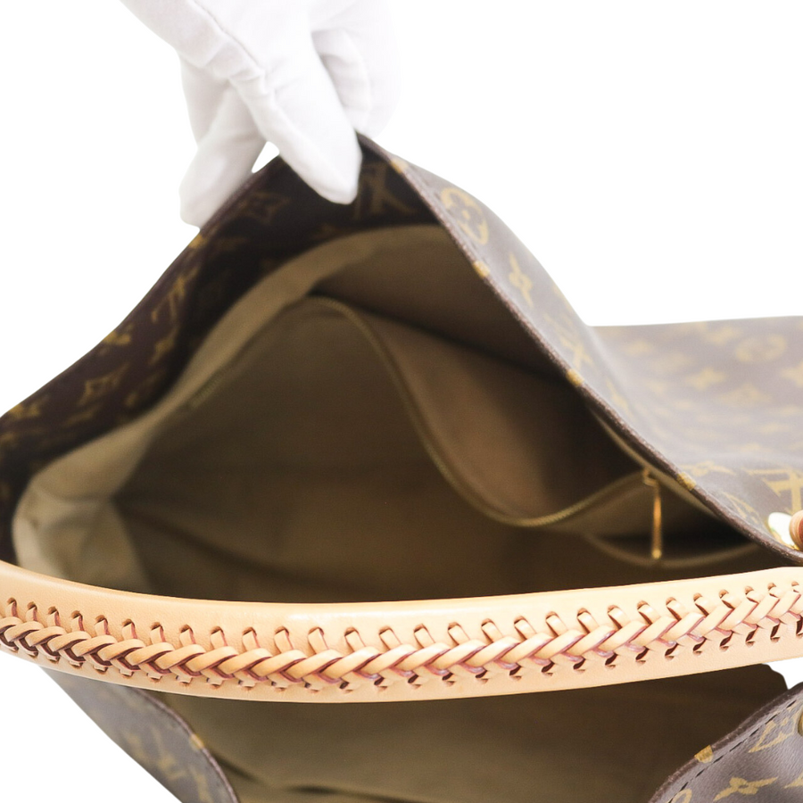 LOUIS VUITTON ARTSY MM