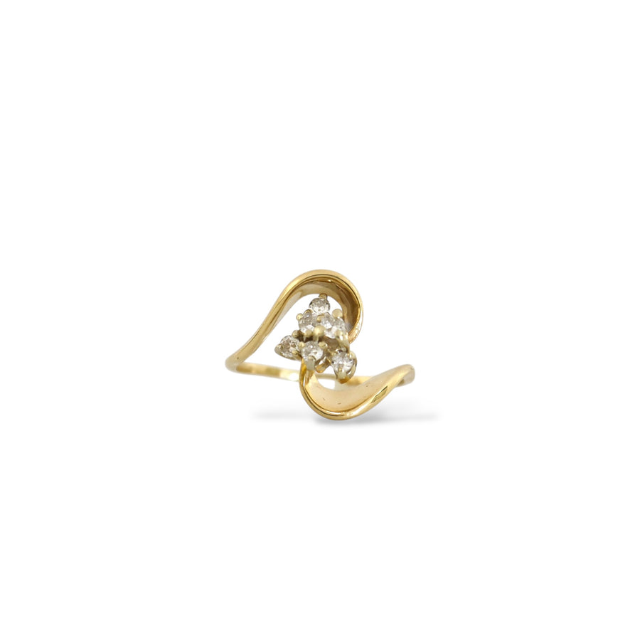 YELLOW GOLD LADY'S RING WITH SIX NATURAL ROUND DIAMONDS