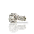 Load image into Gallery viewer, WHITE GOLD LADY'S CLUSTER RING WITH NATURAL DIAMONDS
