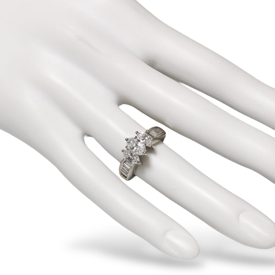 WHITE GOLD PAST PRESENT FUTURE NATURAL DIAMONDS LADY'S RING