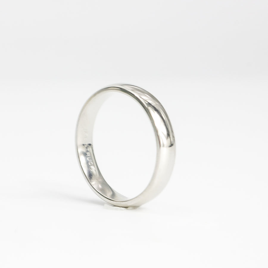 WHITE GOLD ART CARVED LADY'S WEDDING BAND