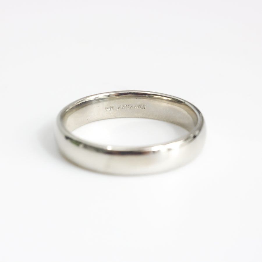WHITE GOLD ART CARVED LADY'S WEDDING BAND