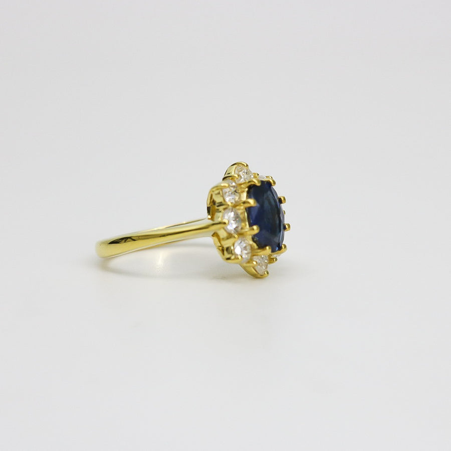 YELLOW GOLD LADY'S RING WITH NATURAL SAPPHIRE GEMSTONE AND DIAMONDS