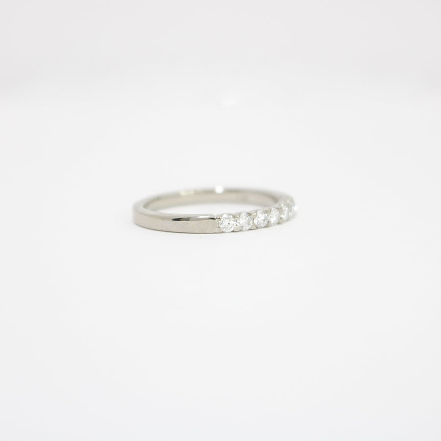 WHITE GOLD NATURAL DIAMOND WEDDING BAND