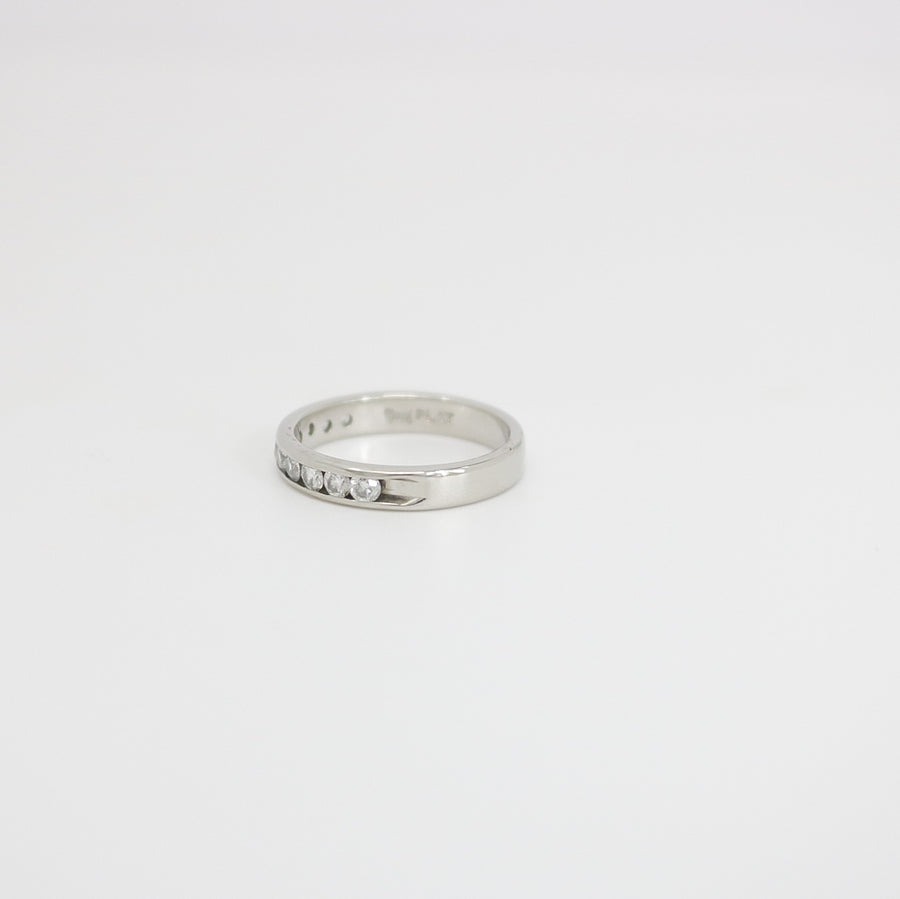 PLATINUM NATURAL DIAMOND  BAND