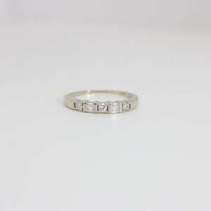 WHITE GOLD ROUND AND BAGUETTE CUT NATURAL DIAMOND LADY'S BAND