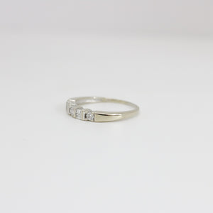 WHITE GOLD ROUND AND BAGUETTE CUT NATURAL DIAMOND LADY'S BAND