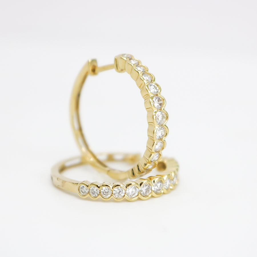 YELLOW GOLD NATURAL DIAMOND HOOP EARRINGS