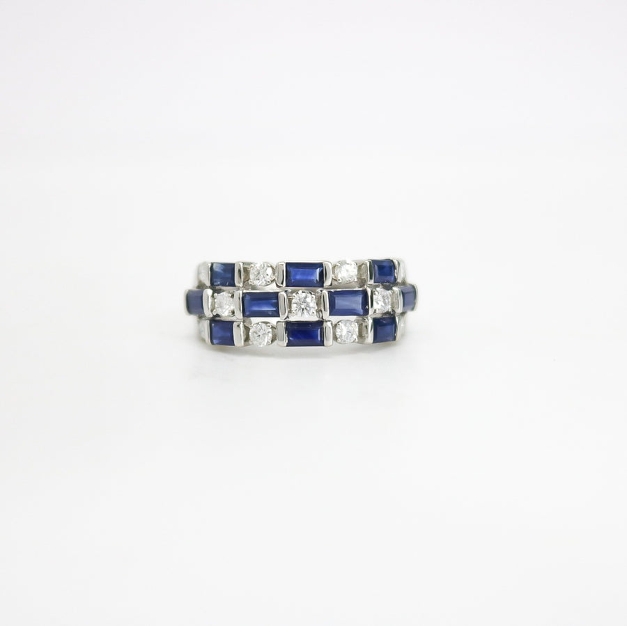 SAPPHIRE AND DIAMOND RING