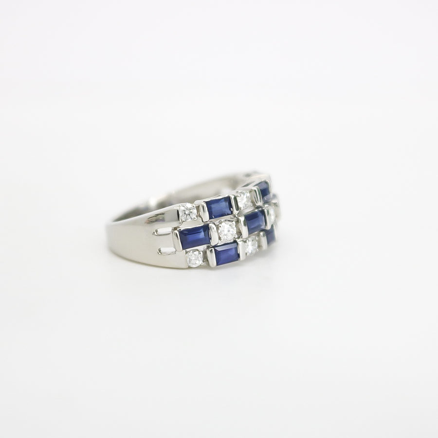 SAPPHIRE AND DIAMOND RING