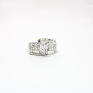WHITE GOLD LADY'S NATURAL MULTI DIAMOND ENGAGEMENT RING.