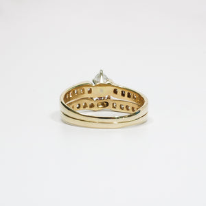 YELLOW GOLD NATURAL DIAMOND WEDDING RING SET.