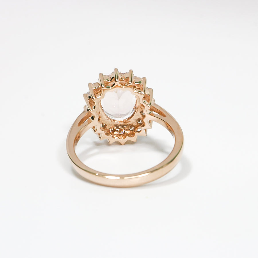 ROSE GOLD MORGANITE AND NATURAL DIAMOND RING.