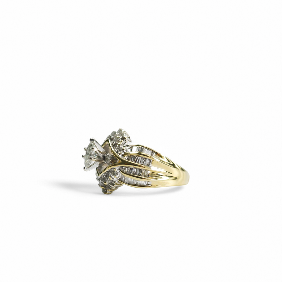 YELLOW GOLD LADY'S MULTI DIAMOND RING