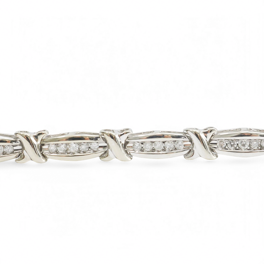 WHITE GOLD LADY'S BRACELET WITH NATURAL DIAMONDS