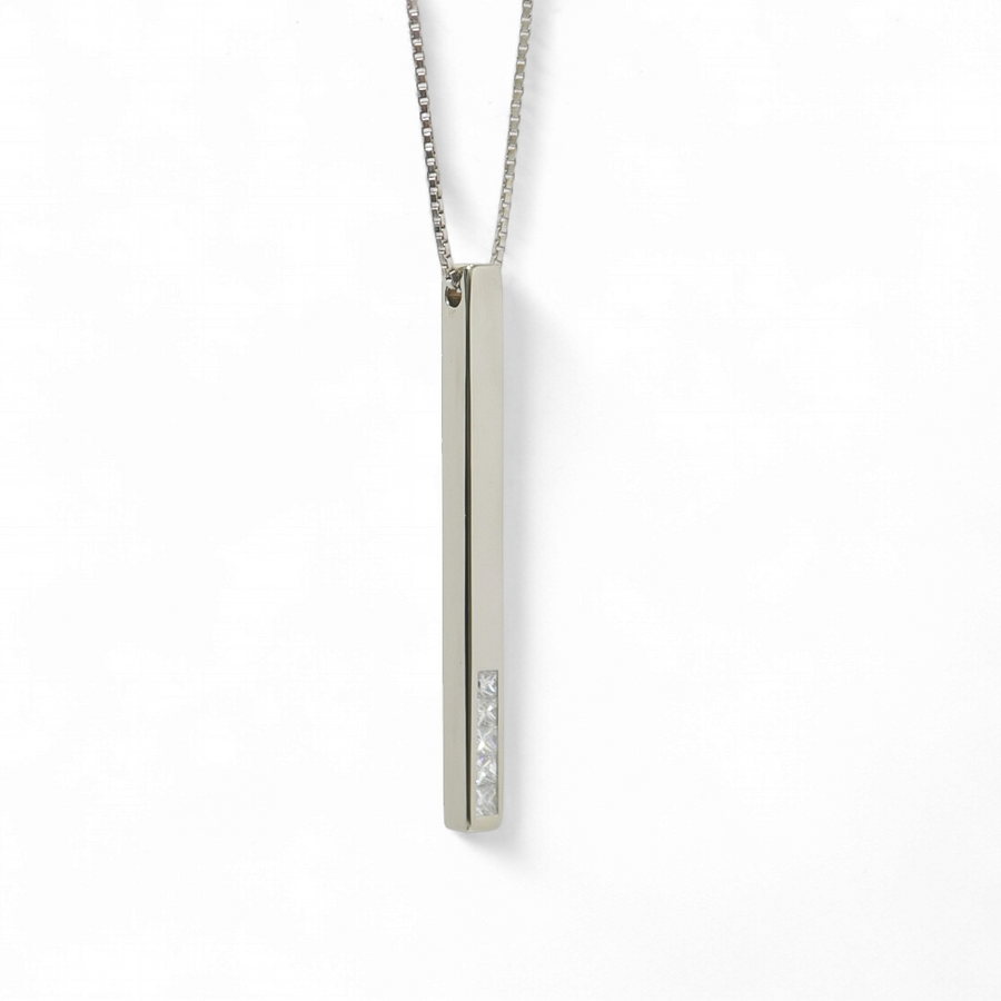 GUCCI DIAMOND BAR NECKLACE