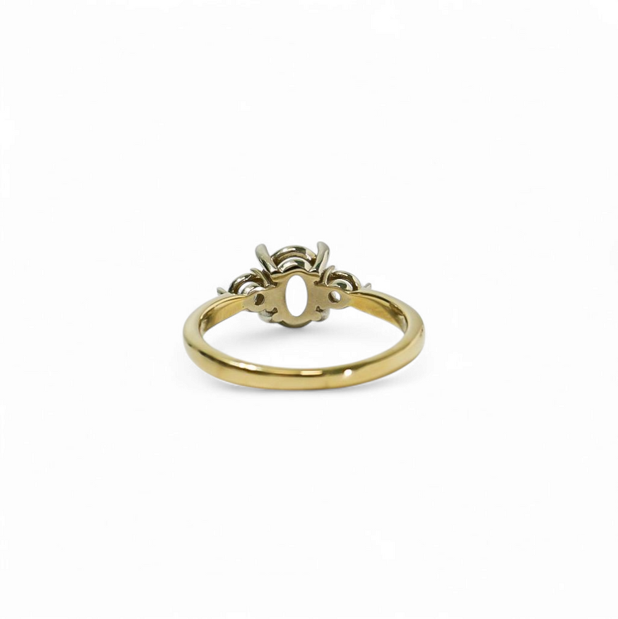 TWO TONE GOLD LADY'S RING SETTING FOR OVAL AND ROUND STONES