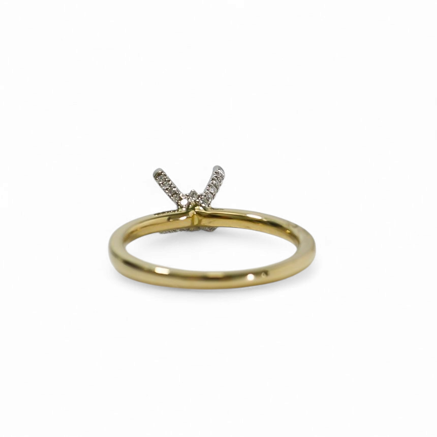 TWO TONE GOLD SOLITAIRE MOUNT RING SETTING FOR A ROUND CENTER STONE
