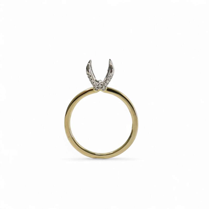 TWO TONE GOLD SOLITAIRE MOUNT RING SETTING FOR A ROUND CENTER STONE