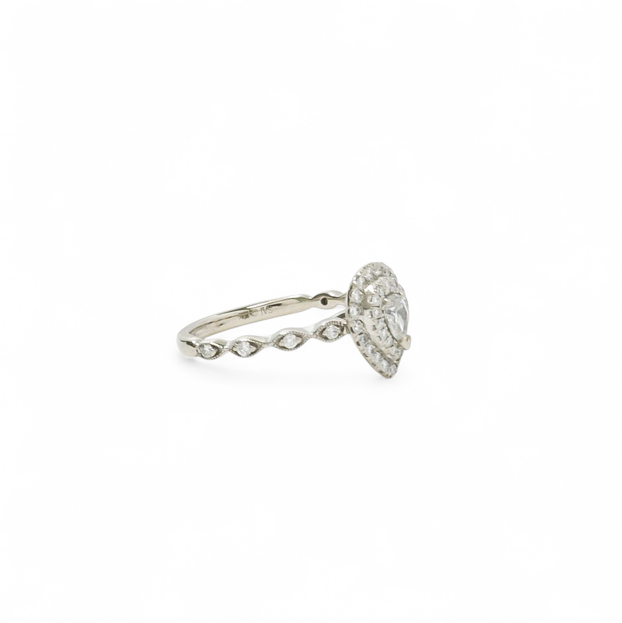 WHITE GOLD PEAR CUT NATURAL DIAMOND RING