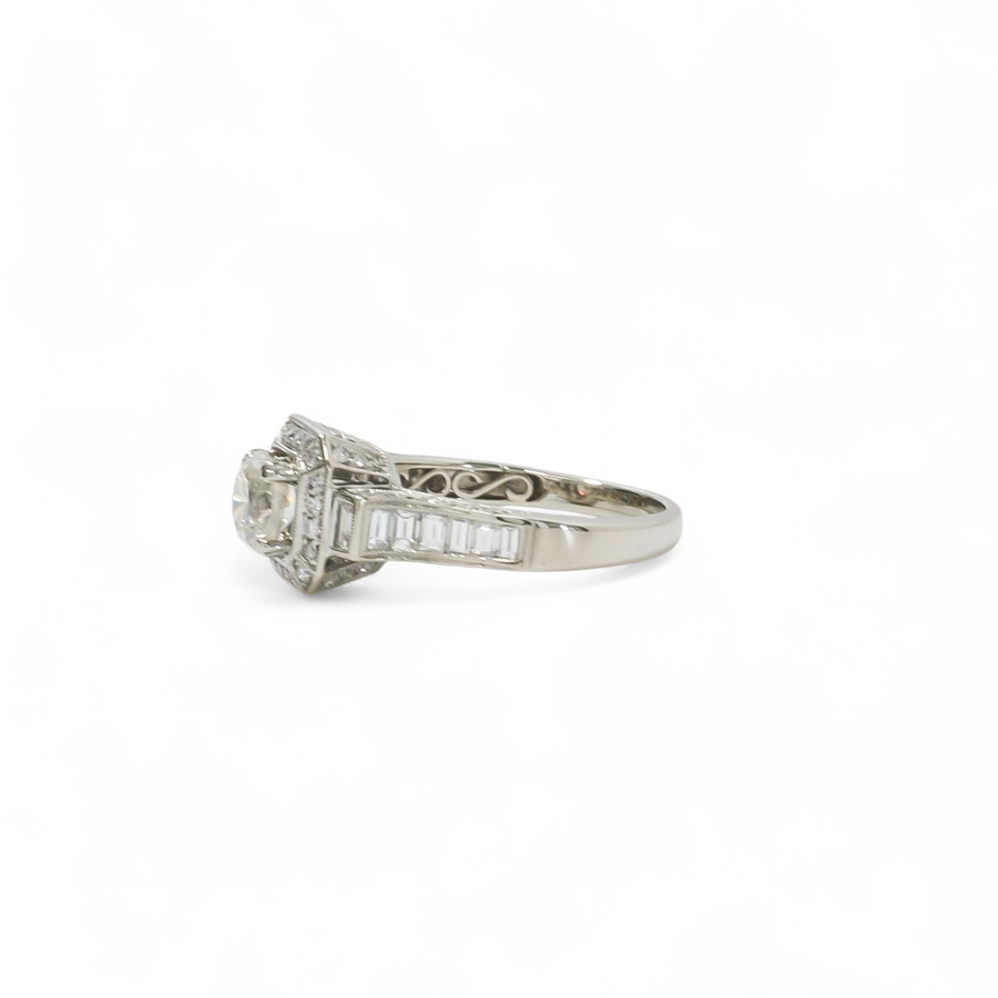 WHITE GOLD MULTI NATURAL DIAMOND LADY'S RING