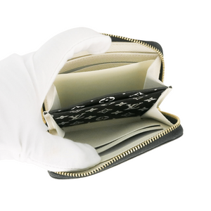 PREOWNED LOUIS VUITTON ZIPPY COIN WALLET