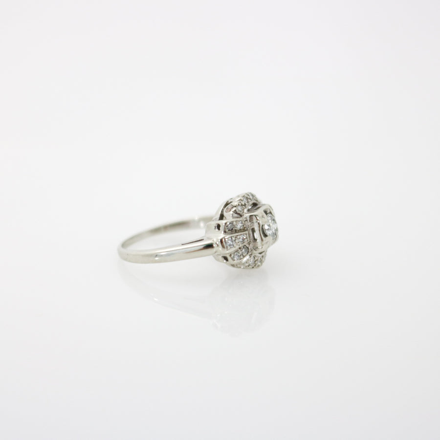 VINTAGE DIAMOND RING